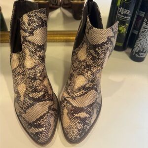 Snake-Print Chelsea Ankle Boots in Beige and Dark Brown